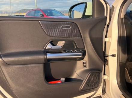 Mercedes-Benz - B-class