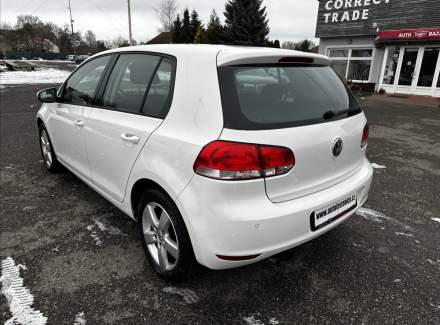 Volkswagen - Golf