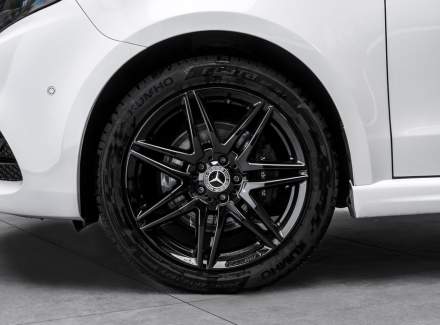 Mercedes-Benz - V-class