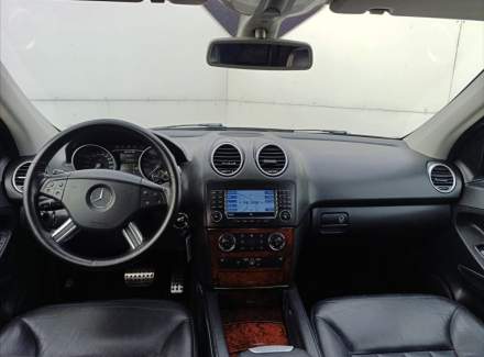 Mercedes-Benz - M-class