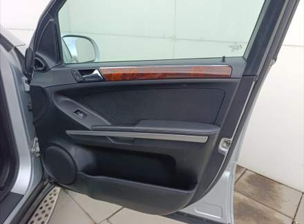 Mercedes-Benz - M-class