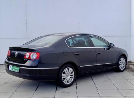 Volkswagen - Passat