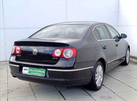 Volkswagen - Passat
