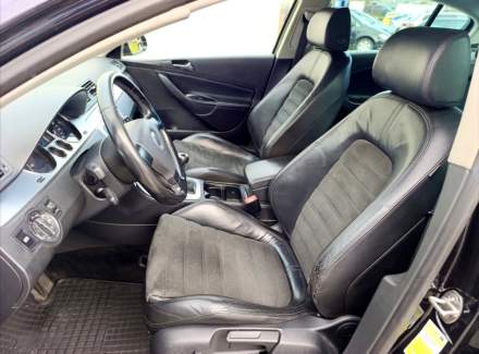 Volkswagen - Passat