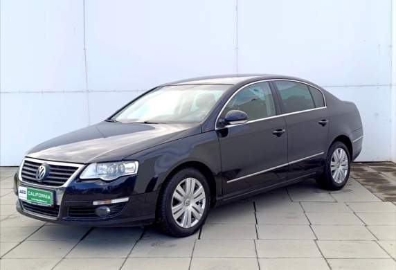 Volkswagen - Passat