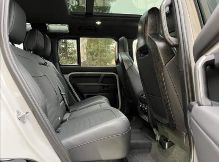 Land Rover - Defender