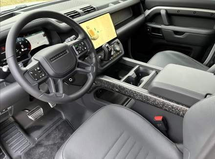 Land Rover - Defender