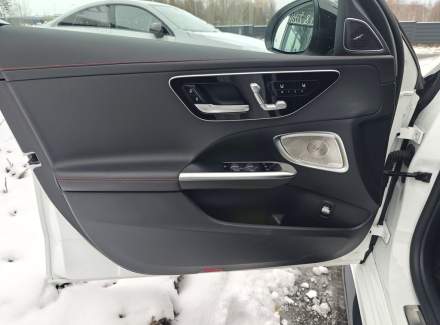 Mercedes-Benz - C-class