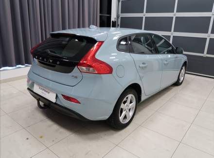 Volvo - V40