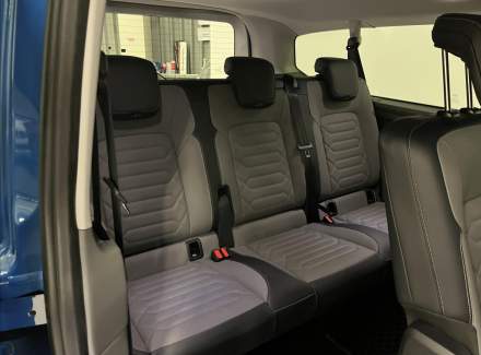 Volkswagen - Caravelle