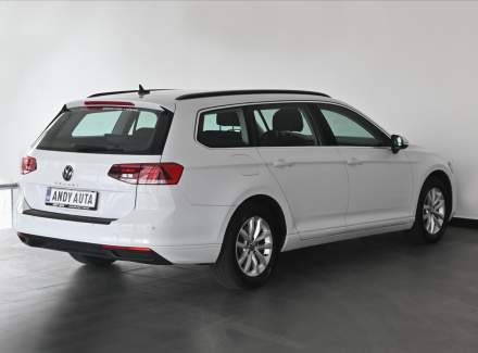 Volkswagen - Passat