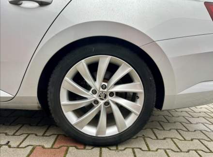 Škoda - Superb