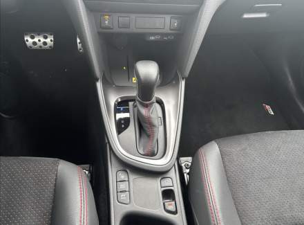 Toyota - Yaris Cross