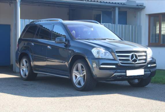 Mercedes-Benz - GL