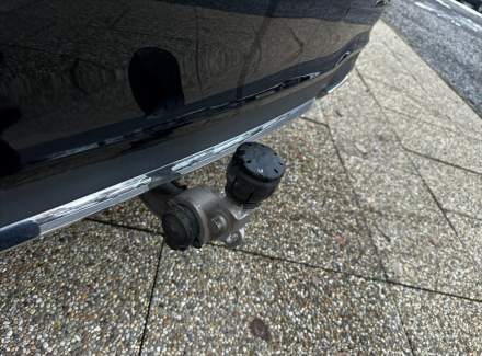 Mercedes-Benz - E-class