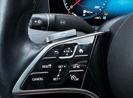 Mercedes-Benz - E-class