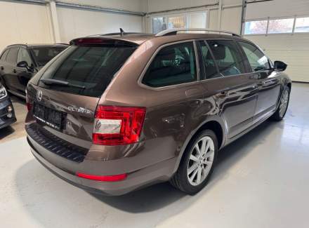 Škoda - Octavia