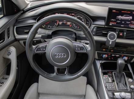 Audi - A6