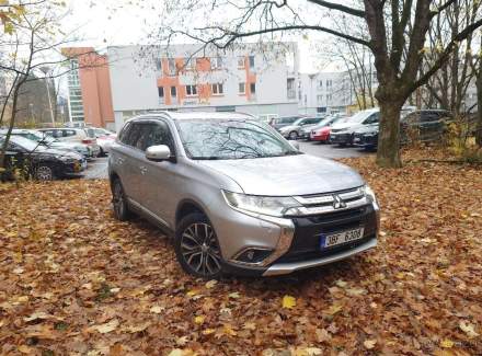 Mitsubishi - Outlander