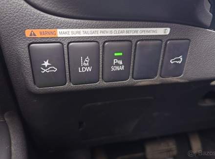 Mitsubishi - Outlander