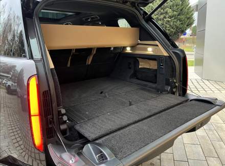 Land Rover - Range Rover