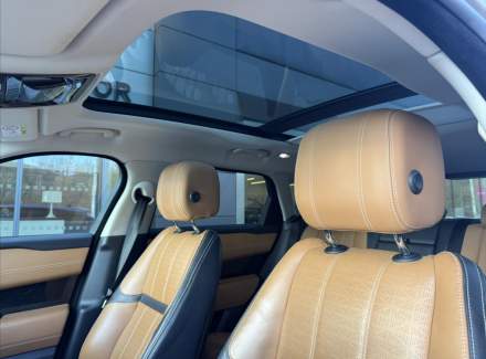 Land Rover - Range Rover Velar