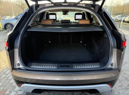 Land Rover - Range Rover Velar