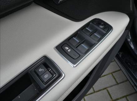 Jaguar - XF