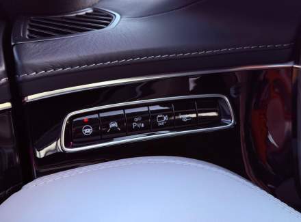 Mercedes-Benz - S-class