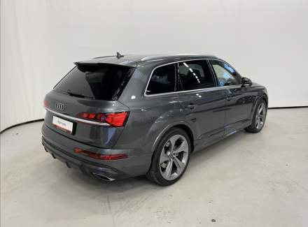 Audi - Q7