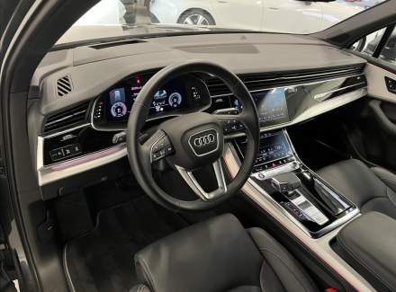 Audi - Q7