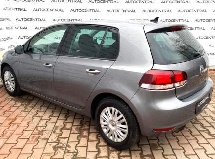Volkswagen - Golf