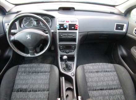 Peugeot - 307