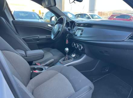 Alfa Romeo - Giulietta