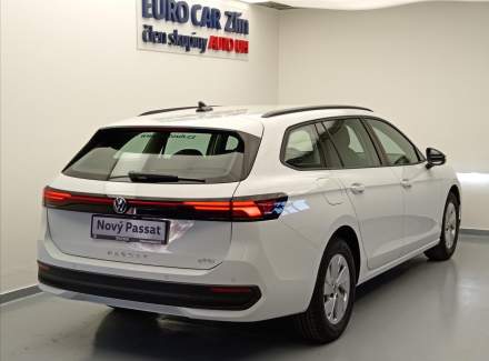 Volkswagen - Passat