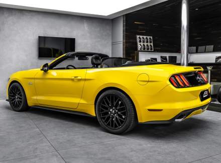 Ford - Mustang