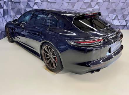 Porsche - Panamera