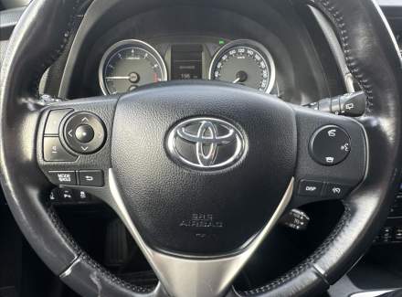 Toyota - Auris