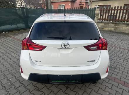Toyota - Auris