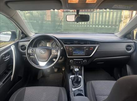 Toyota - Auris