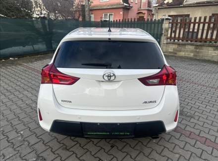 Toyota - Auris