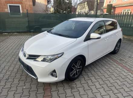 Toyota - Auris