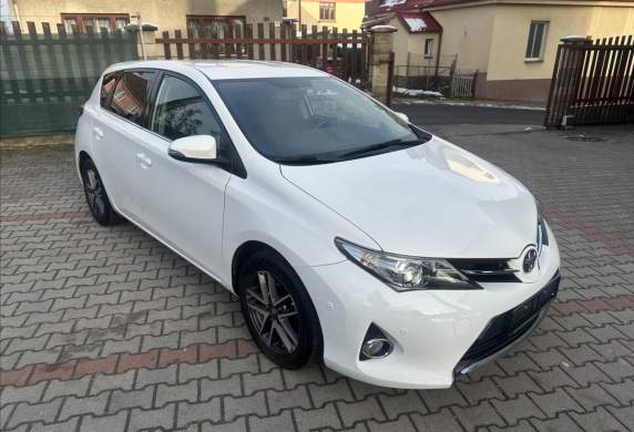 Toyota - Auris