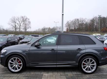 Audi - Q7