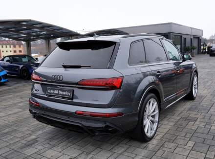 Audi - Q7
