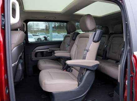 Mercedes-Benz - V-class