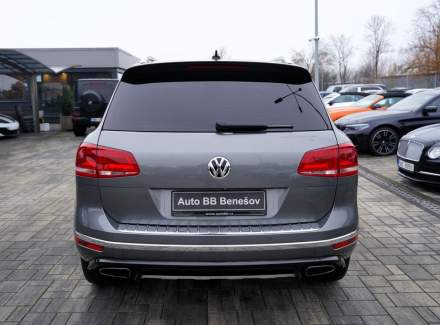 Volkswagen - Touareg