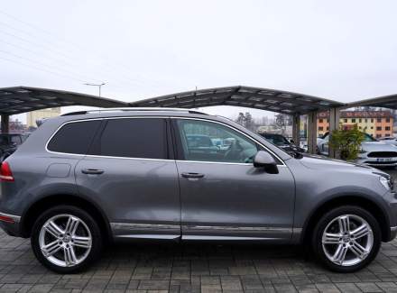 Volkswagen - Touareg