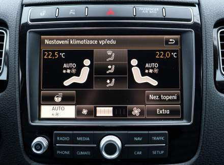 Volkswagen - Touareg