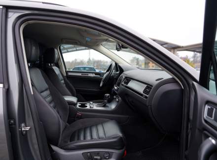 Volkswagen - Touareg